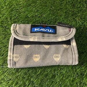 KAVU Canvas Wallet Owls Bi-Fold Gray Outdoors Rugged
